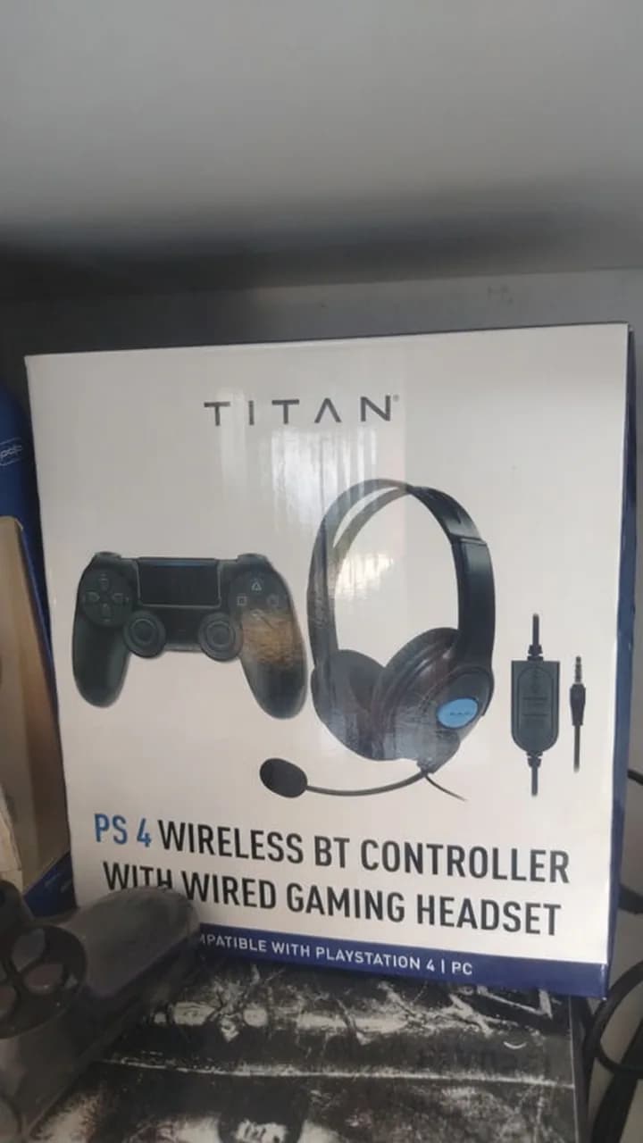 Boxed Titan PS4 wireless controller and wired gaming headset