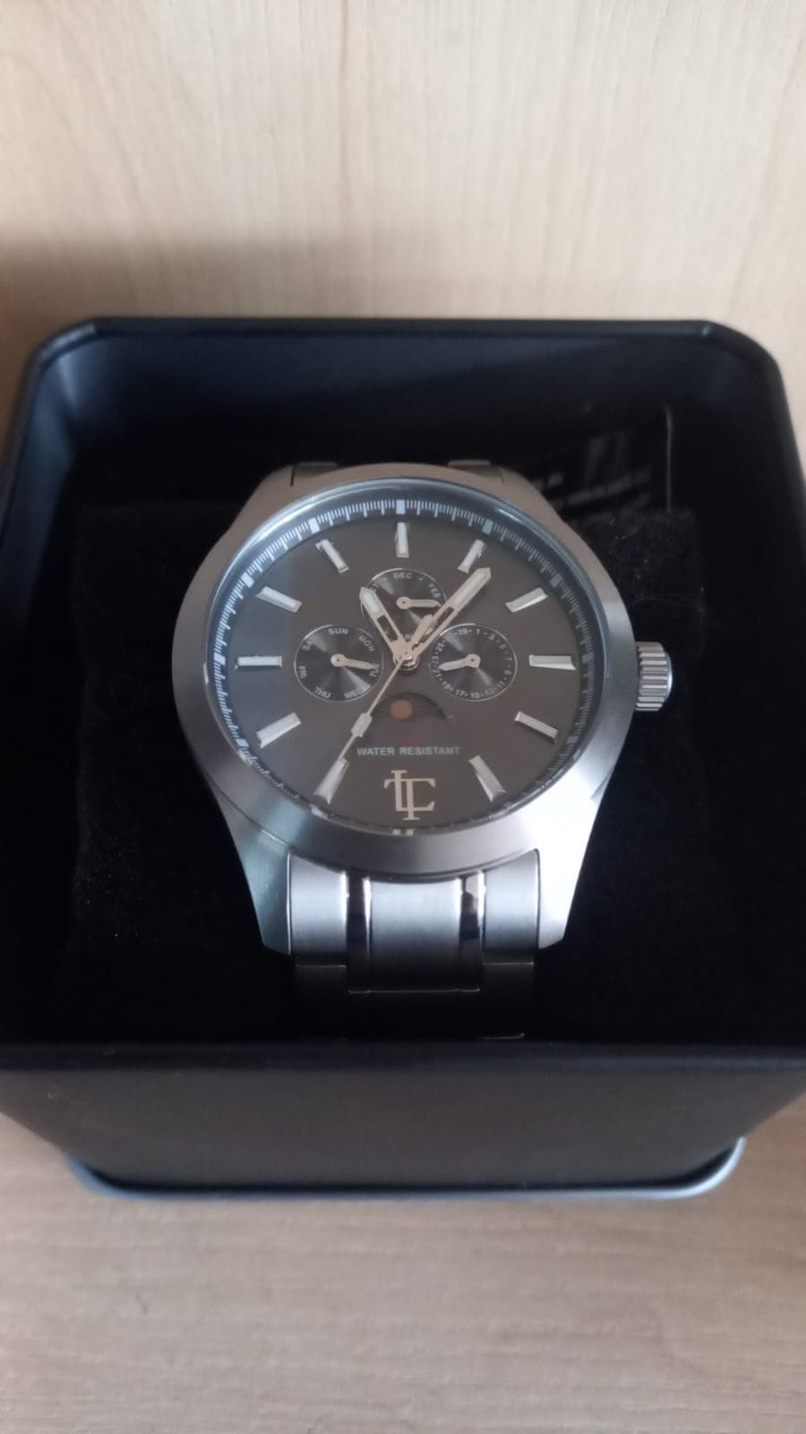 Tempo Titanium 24003 watch with box
